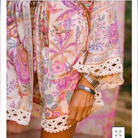 πβ£οΈ Spell Mojave Lily Short Robe Sz M/L Color: Opal NWT!! β£οΈπ - Picture 2 of 8